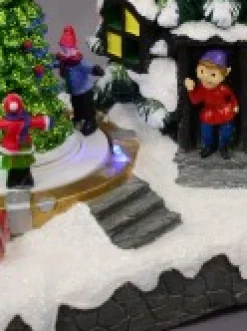 Christmas Warehouse Christmas Tree Scene With Kids & Elf With Led Lights & Animated Tree - 19Cm><noscript><img width=